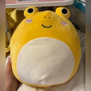 Leigh the spotted toad squishmellow